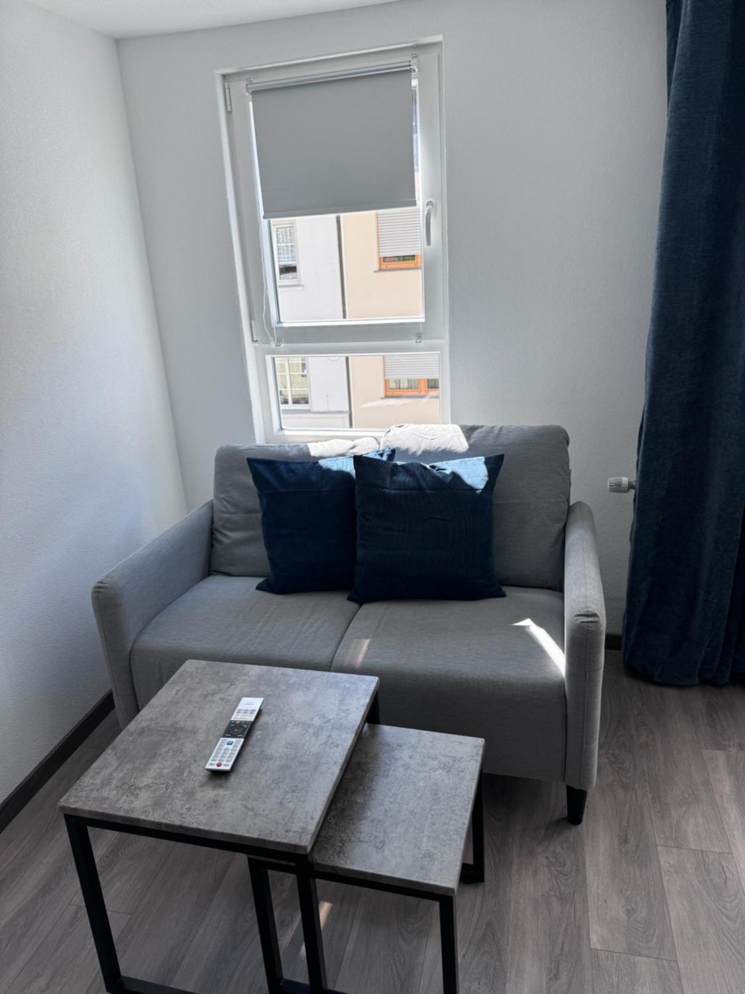 Ferienwohnung Direkt An Der Mosel Im Zentrum Von Zell Exteriör bild
