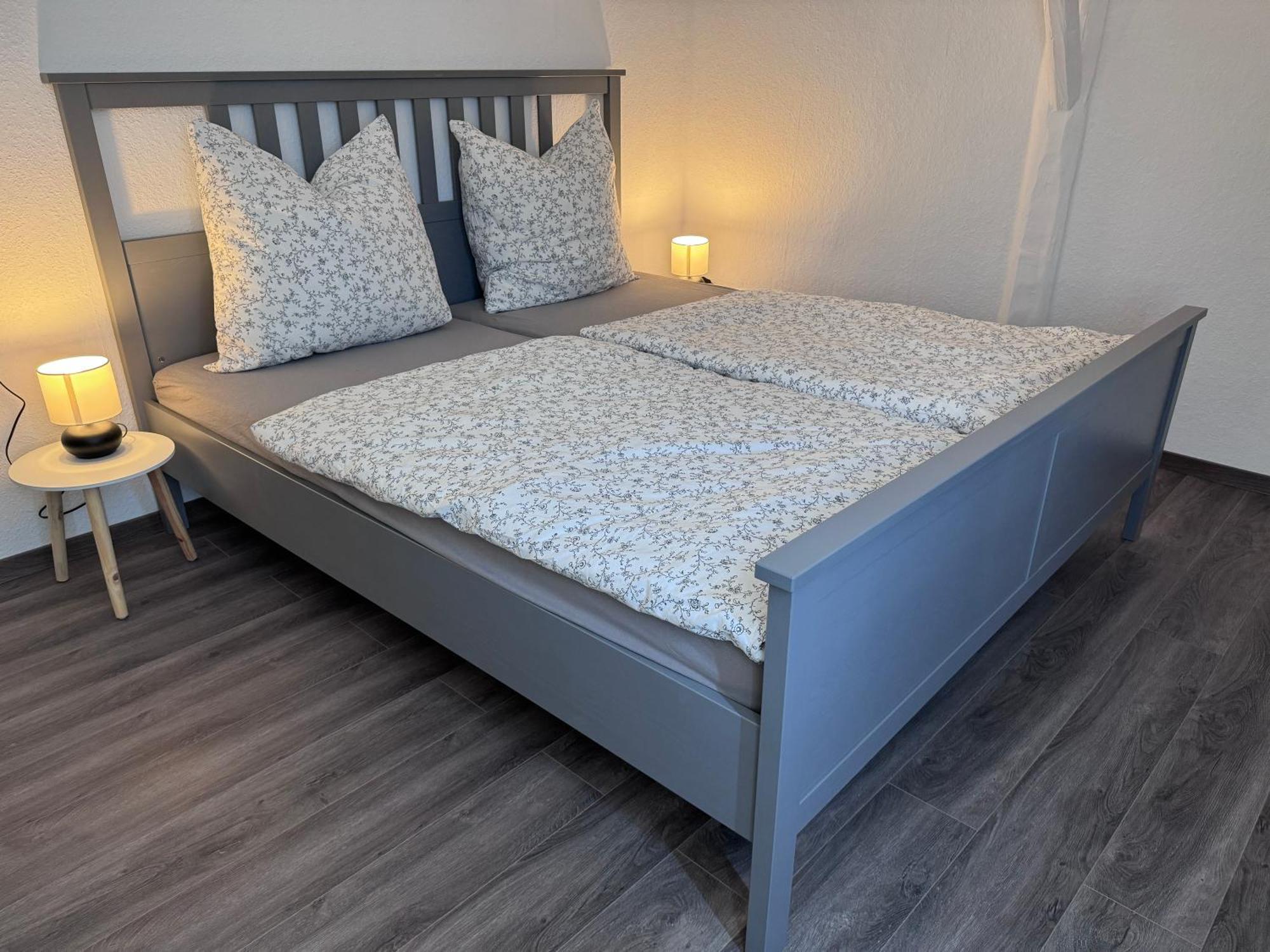 Ferienwohnung Direkt An Der Mosel Im Zentrum Von Zell Exteriör bild